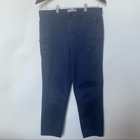 Everlane | Navy Chino (Cropped) 31x25.5 - Picture 2 of 12